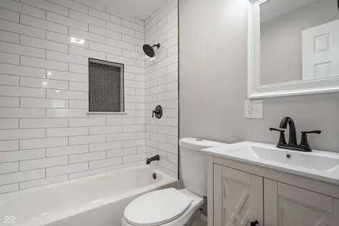 255 Iowa Street Indianapolis IN 46225