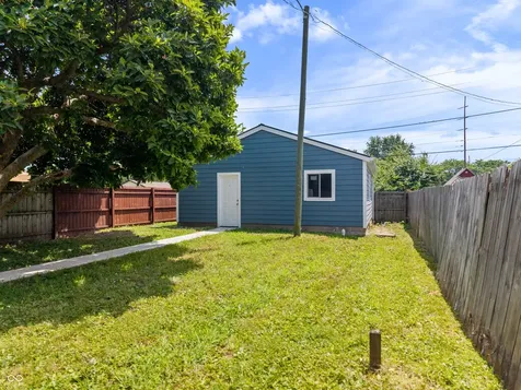 255 Iowa Street Indianapolis IN 46225