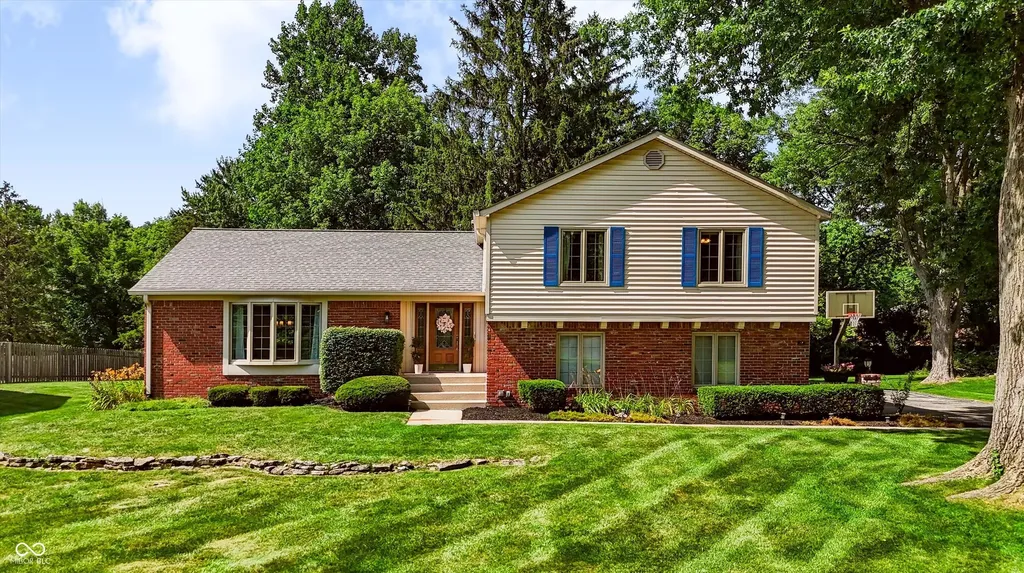 7242 Hampstead Lane Indianapolis IN 46256
