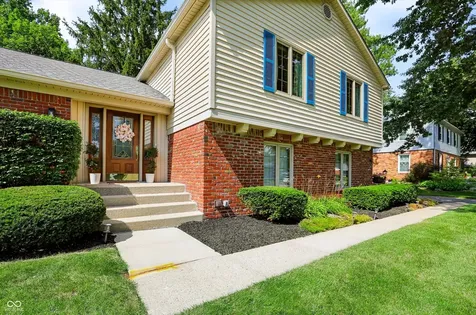 7242 Hampstead Lane Indianapolis IN 46256