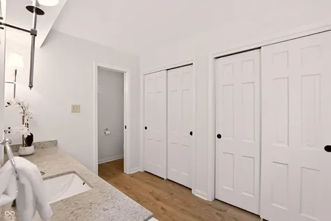 7242 Hampstead Lane Indianapolis IN 46256