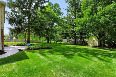 7242 Hampstead Lane Indianapolis IN 46256