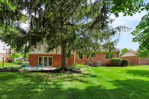 7242 Hampstead Lane Indianapolis IN 46256
