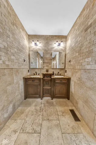 10240 Springstone Road Fishers IN 46055