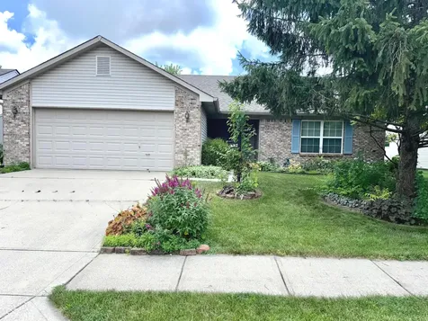 437 E Pine Ridge Drive Westfield IN 46074