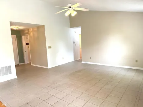 437 E Pine Ridge Drive Westfield IN 46074