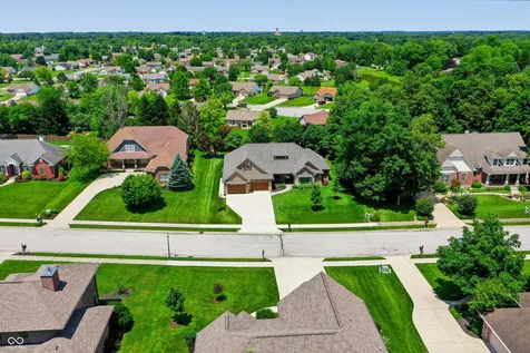 180 Hidden Glen Greenfield IN 46140