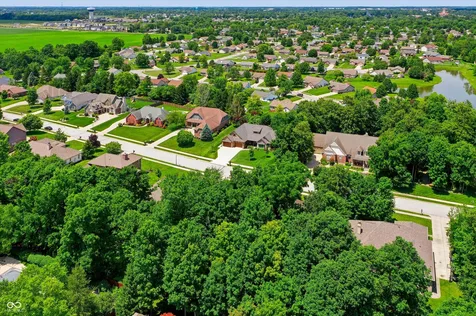 180 Hidden Glen Greenfield IN 46140