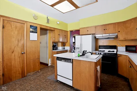 2619 Brookside Parkway South Drive Indianapolis IN 46201