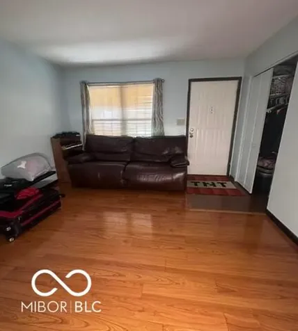 912 Brevard Drive Indianapolis IN 46217