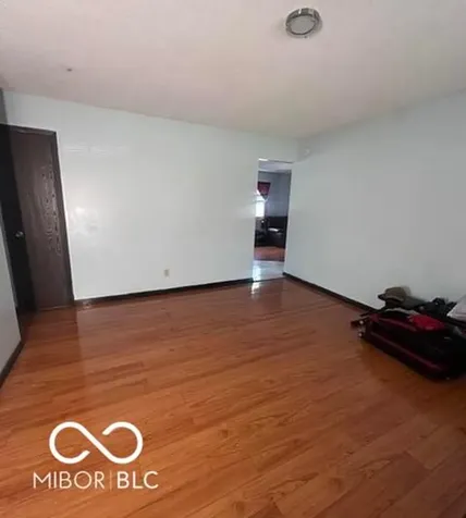 912 Brevard Drive Indianapolis IN 46217