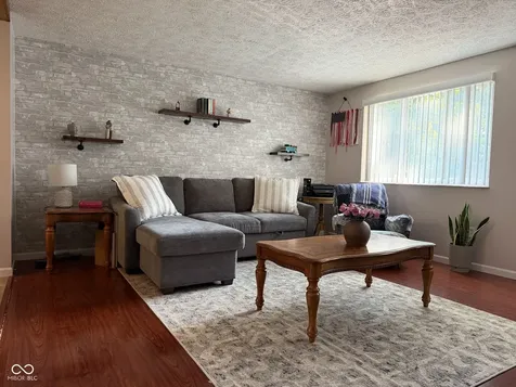 5511 Lunsford Drive Indianapolis IN 46237