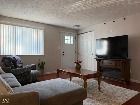 5511 Lunsford Drive Indianapolis IN 46237