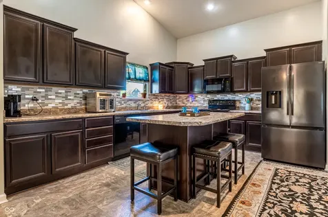 1393 W Limestone Way Fortville IN 46040