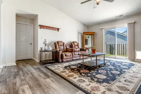 1393 W Limestone Way Fortville IN 46040