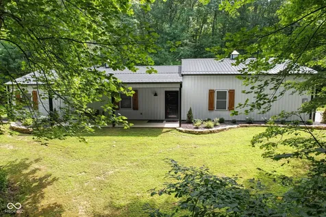 5540 E Washboard Road Bloomfield IN 47424
