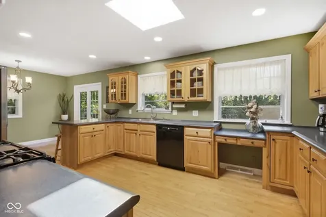 7366 Glennmore Drive Indianapolis IN 46256