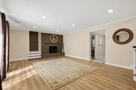 7366 Glennmore Drive Indianapolis IN 46256