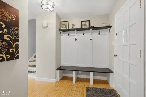 7366 Glennmore Drive Indianapolis IN 46256