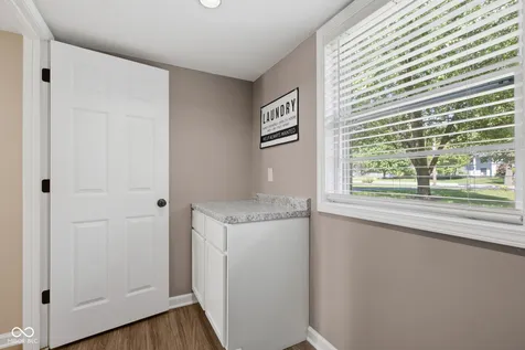 7366 Glennmore Drive Indianapolis IN 46256