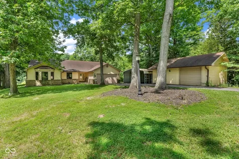 5866 S 50 W Trafalgar IN 46181