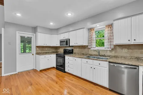 5866 S 50 W Trafalgar IN 46181