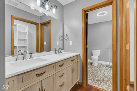 5866 S 50 W Trafalgar IN 46181