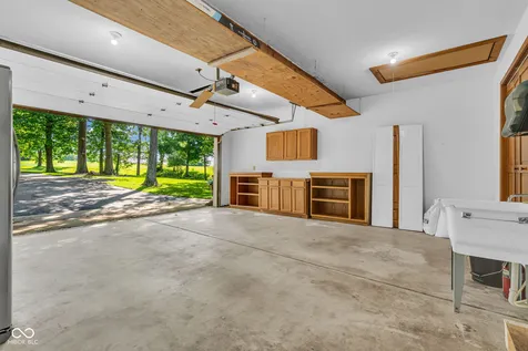 5866 S 50 W Trafalgar IN 46181