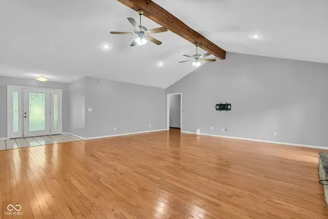 5866 S 50 W Trafalgar IN 46181
