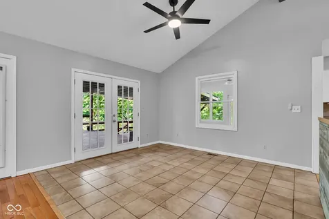 5866 S 50 W Trafalgar IN 46181