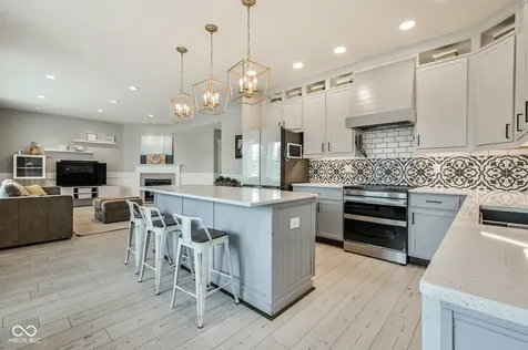 6558 W Dickens Crossing Mccordsville IN 46055
