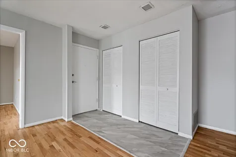 5022 Allisonville Road Indianapolis IN 46205