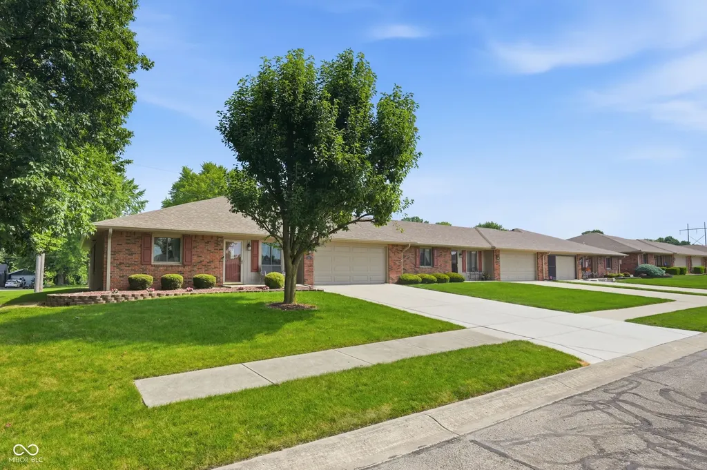 226 Saratoga Way Anderson IN 46013