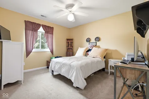 226 Saratoga Way Anderson IN 46013