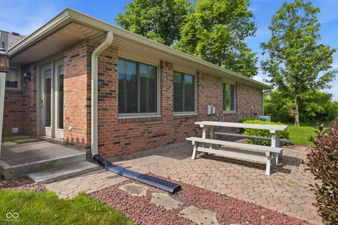226 Saratoga Way Anderson IN 46013
