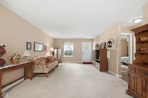 226 Saratoga Way Anderson IN 46013