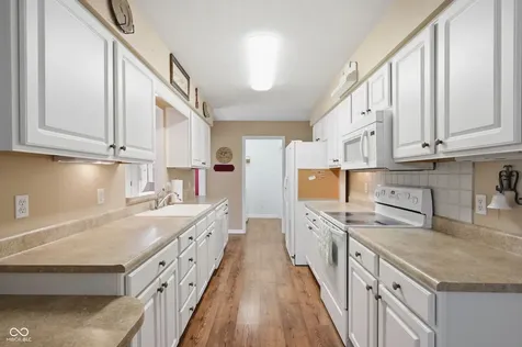 226 Saratoga Way Anderson IN 46013