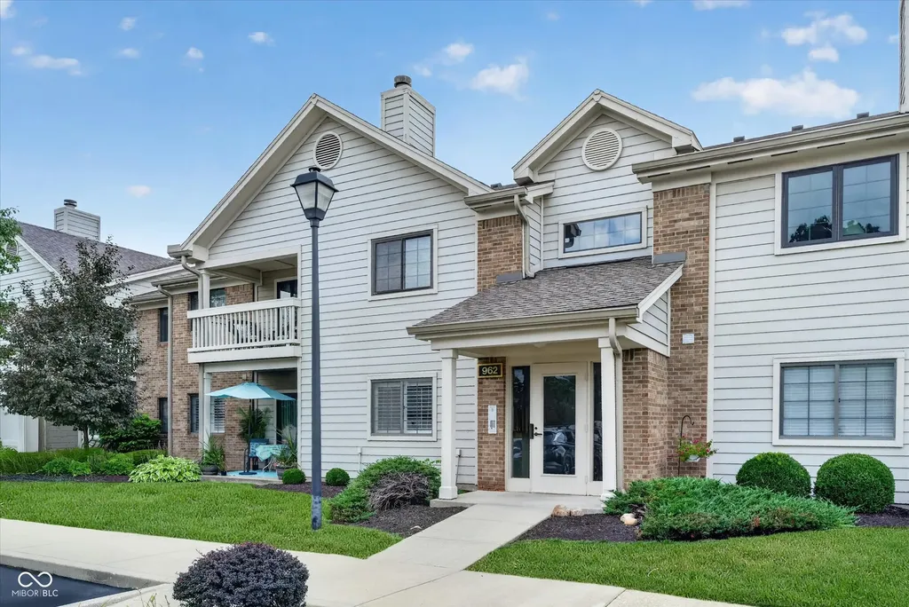 962 Lenox Lane Carmel IN 46032