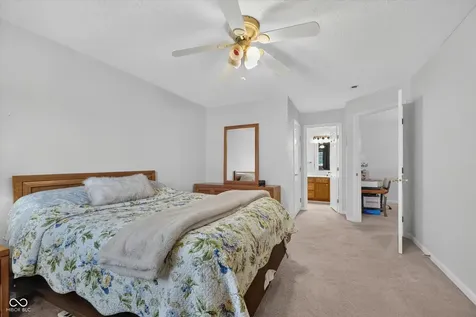 962 Lenox Lane Carmel IN 46032