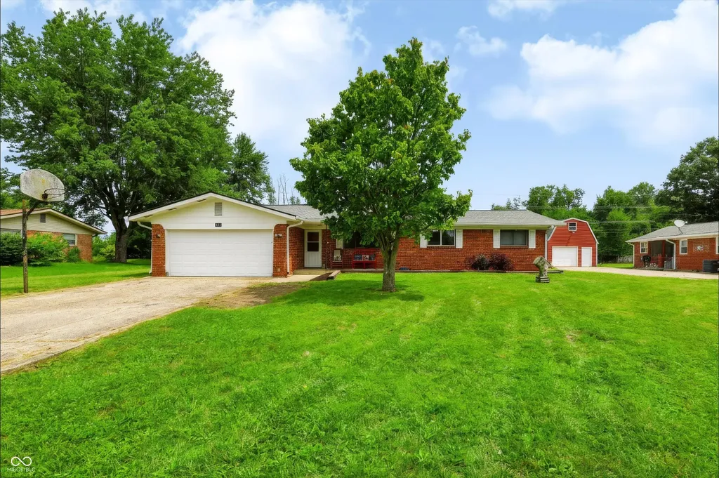 6461 Warren Lane Brownsburg IN 46112