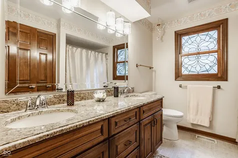 8407 Galley Court Indianapolis IN 46236