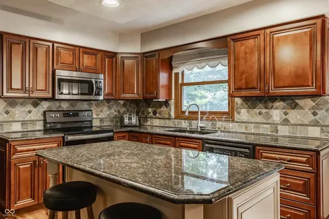 8407 Galley Court Indianapolis IN 46236