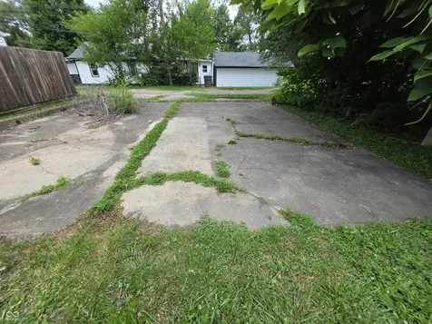 1524 E Legrande Avenue Indianapolis IN 46203