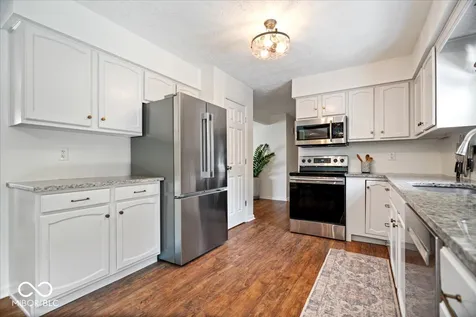 8201 Bittern Lane Indianapolis IN 46256