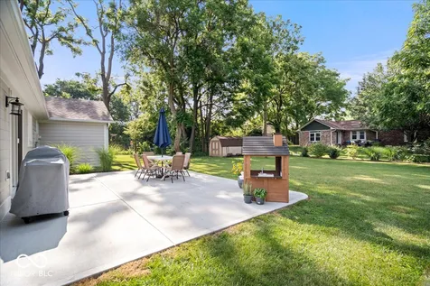 8201 Bittern Lane Indianapolis IN 46256