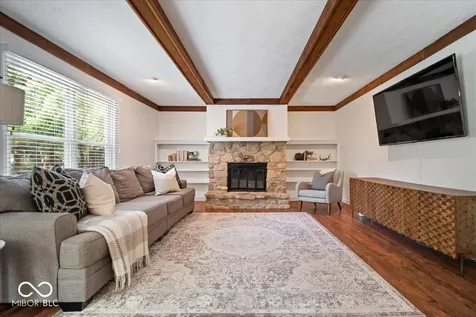 8201 Bittern Lane Indianapolis IN 46256