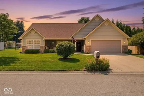 2307 Eagle Brook Drive Shelbyville IN 46176