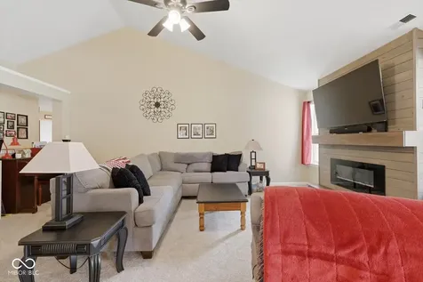 2307 Eagle Brook Drive Shelbyville IN 46176