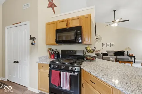 2307 Eagle Brook Drive Shelbyville IN 46176
