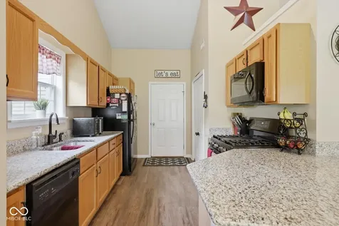 2307 Eagle Brook Drive Shelbyville IN 46176